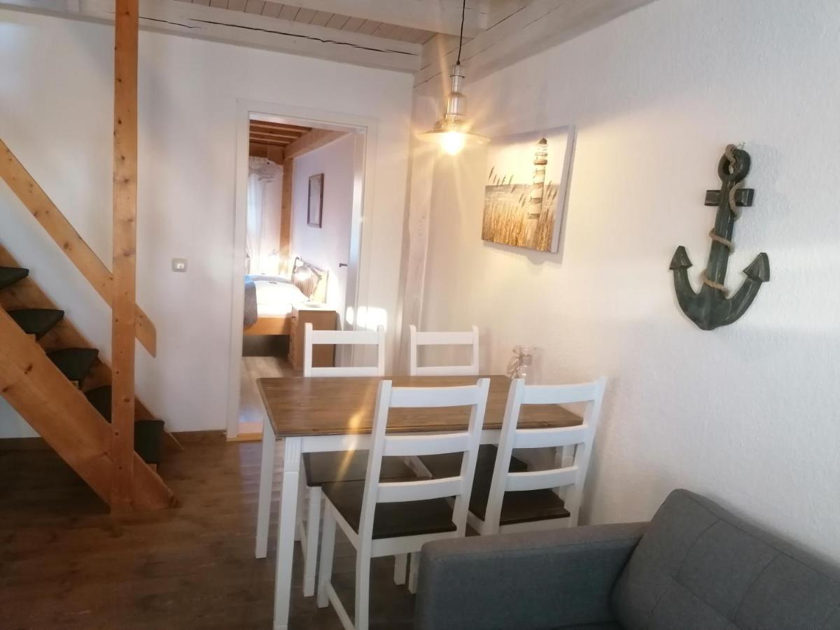 Boddenhus Auf Ruegen - Ferienwohnungen Und Pension Rappin Exteriér fotografie