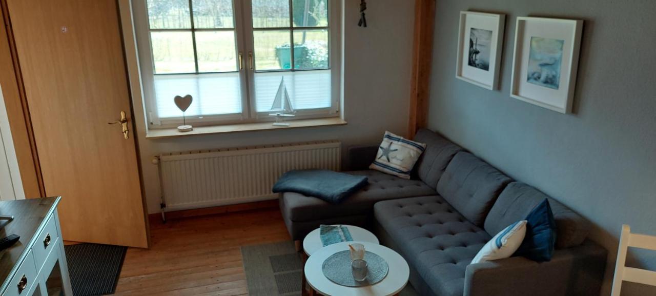Boddenhus Auf Ruegen - Ferienwohnungen Und Pension Rappin Exteriér fotografie