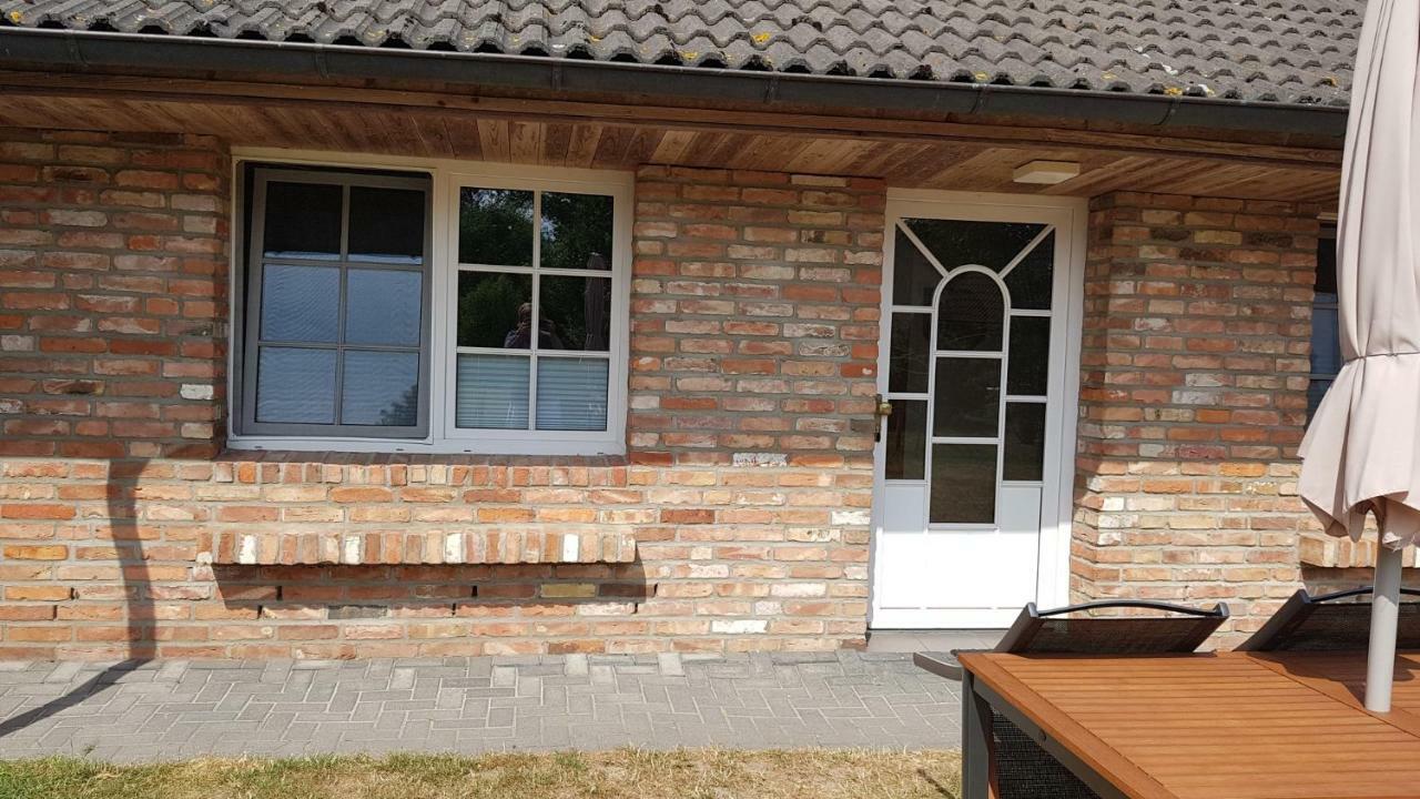 Boddenhus Auf Ruegen - Ferienwohnungen Und Pension Rappin Exteriér fotografie